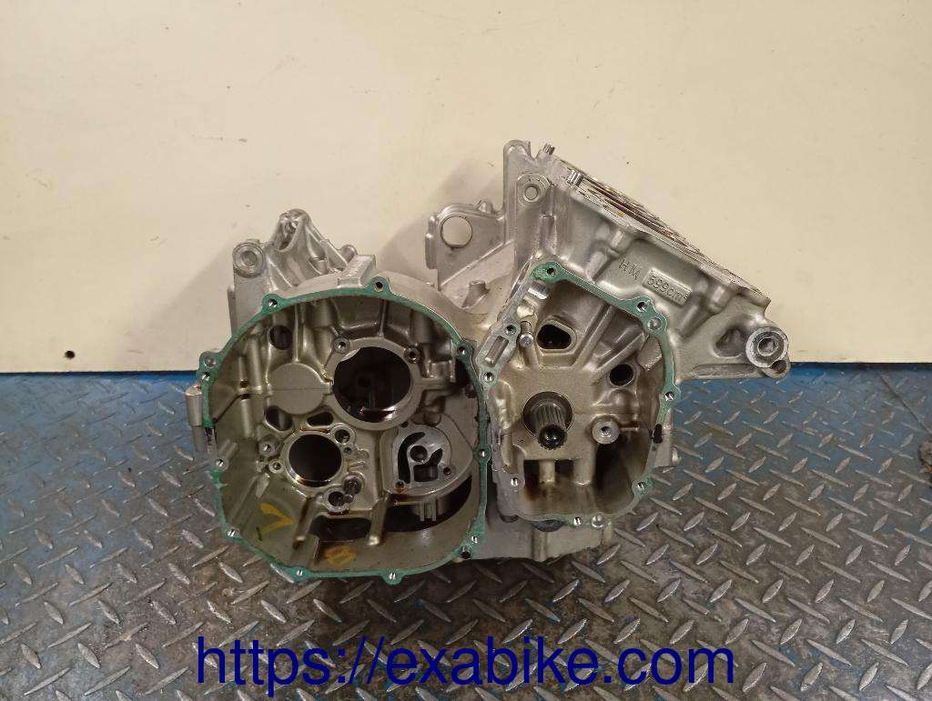 engine block Honda Hornet 600 - photo 1
