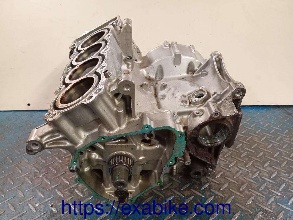 engine block Honda Hornet 600 - photo 2