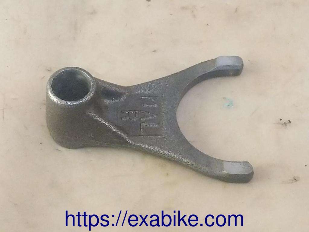 fourchette de boite droite Honda Hornet 600 - photo 1