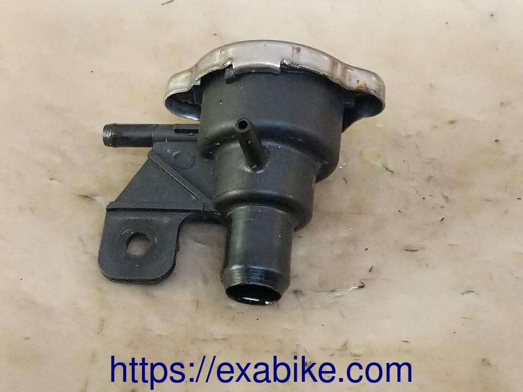 radiator filler neck Kymco 125 Grand Dink - photo 2