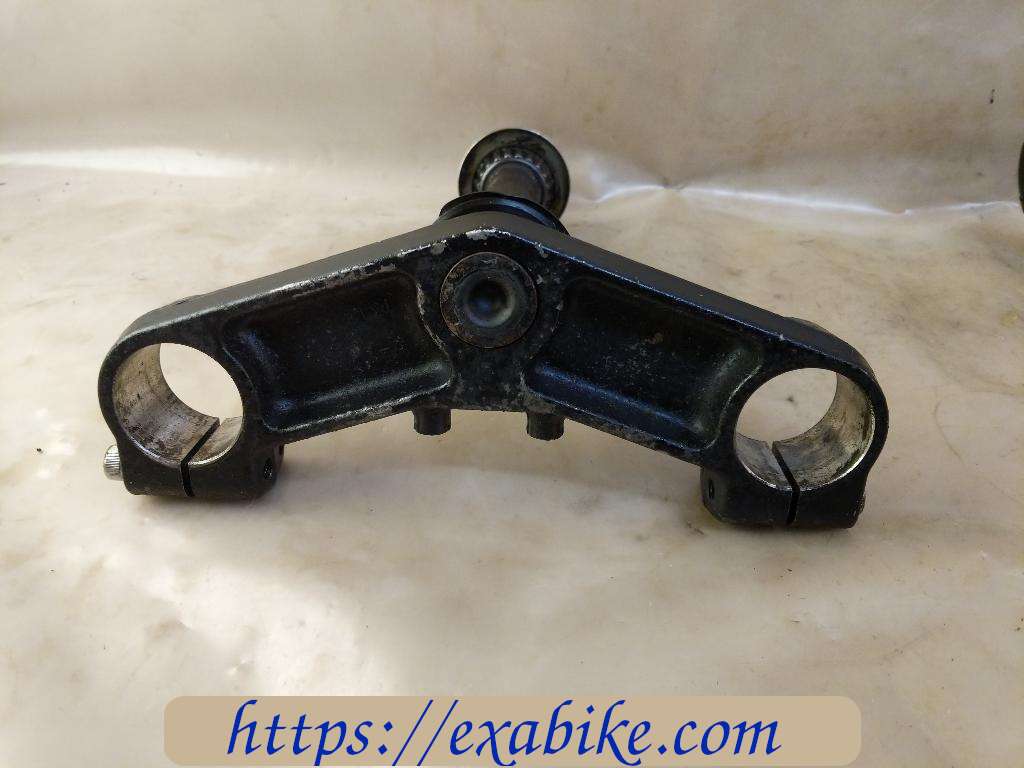 fork bracket, lower Triumph Trophy 1200 - photo 2