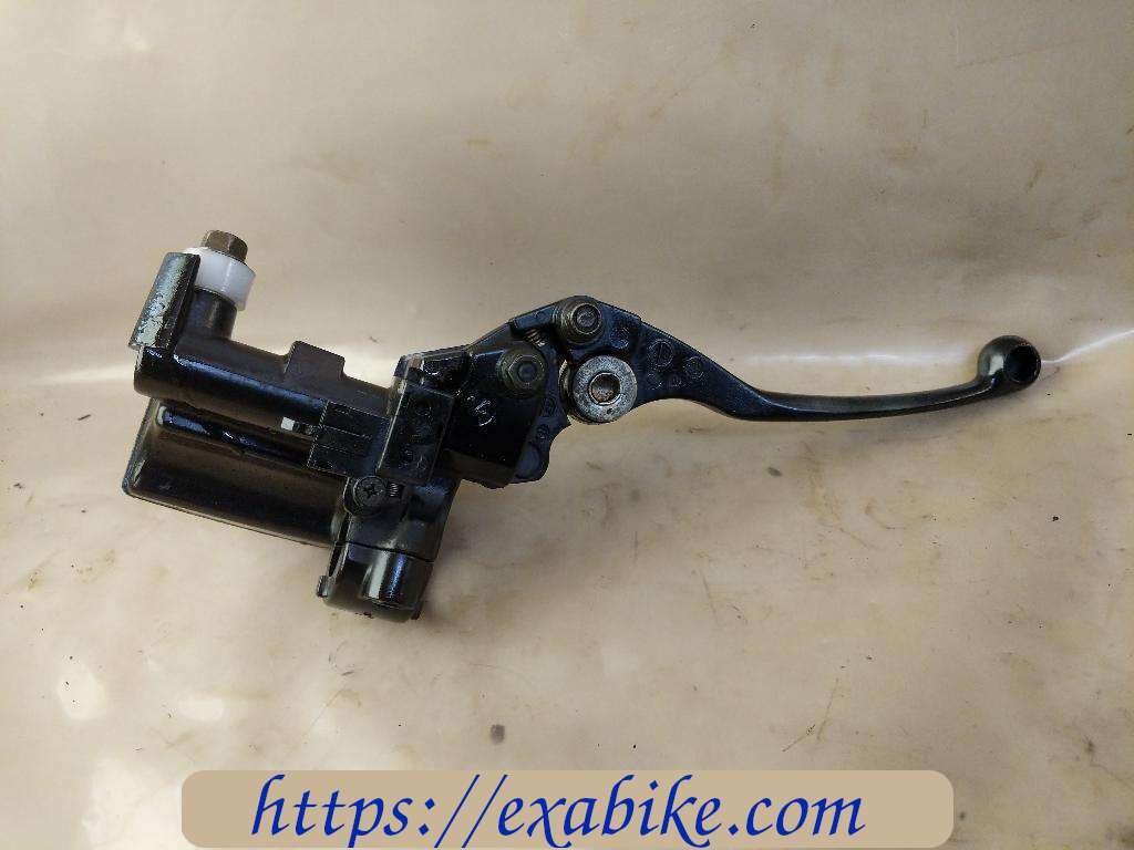 clutch master cylinder Triumph Trophy 1200 - photo 3
