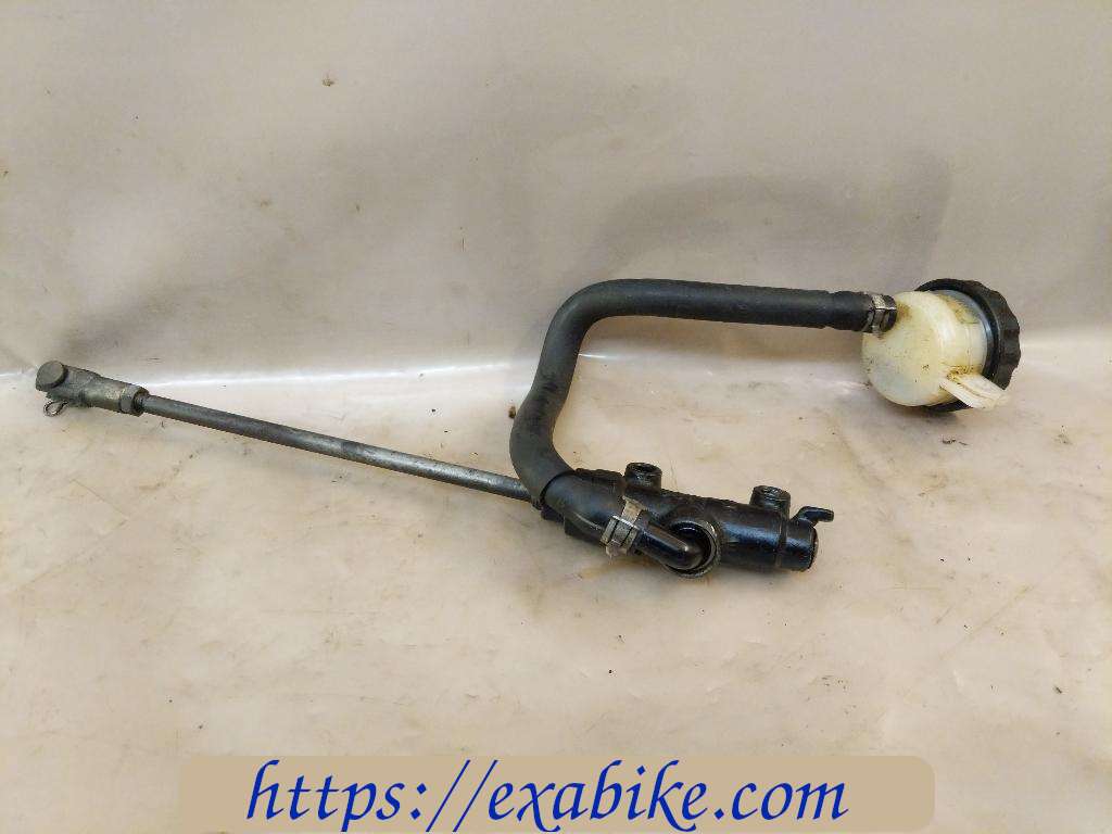 rear master cylinder Triumph Trophy 1200 - photo 1