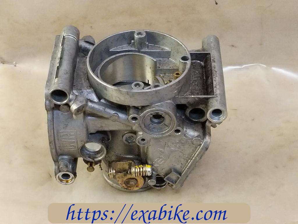 corps de carburateur milieu  gauche Yamaha R6 - photo 1