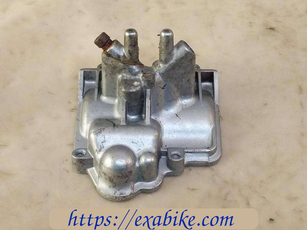 carburetor float chamber, left Yamaha R6 - photo 1