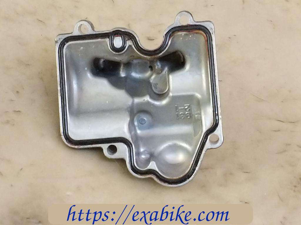 carburetor float chamber, left Yamaha R6 - photo 3