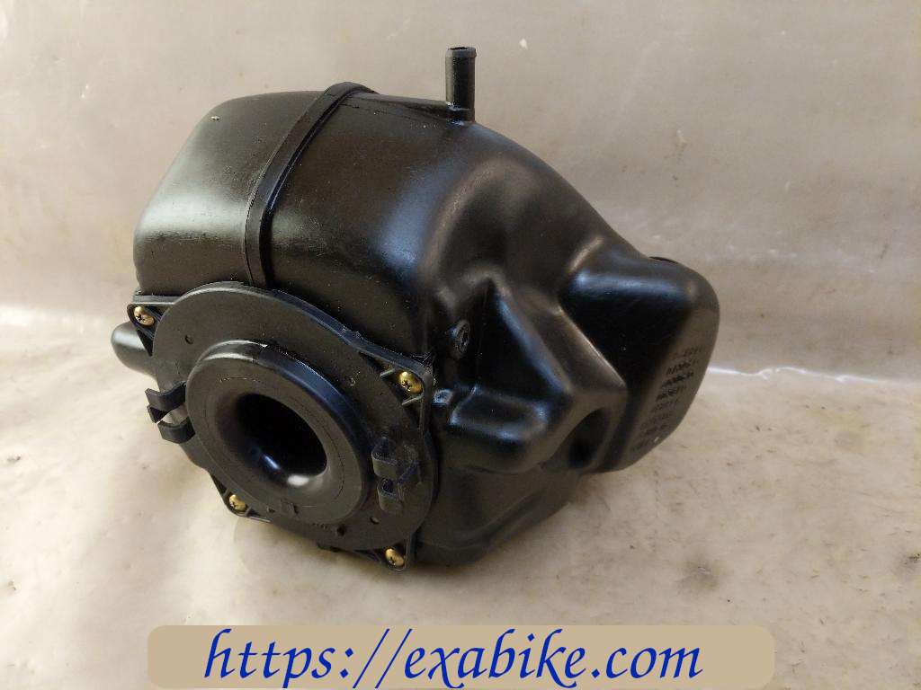 air cleaner box Suzuki GSXF 600 - photo 3