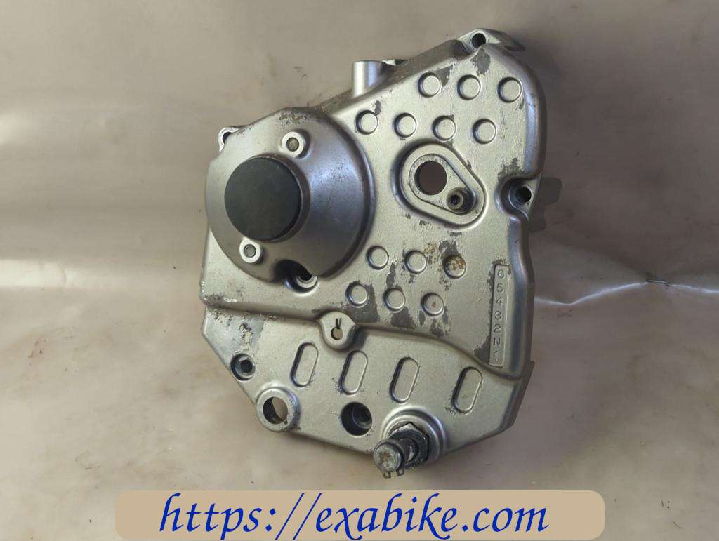 sprocket cover Suzuki GSXF 600 - photo 1