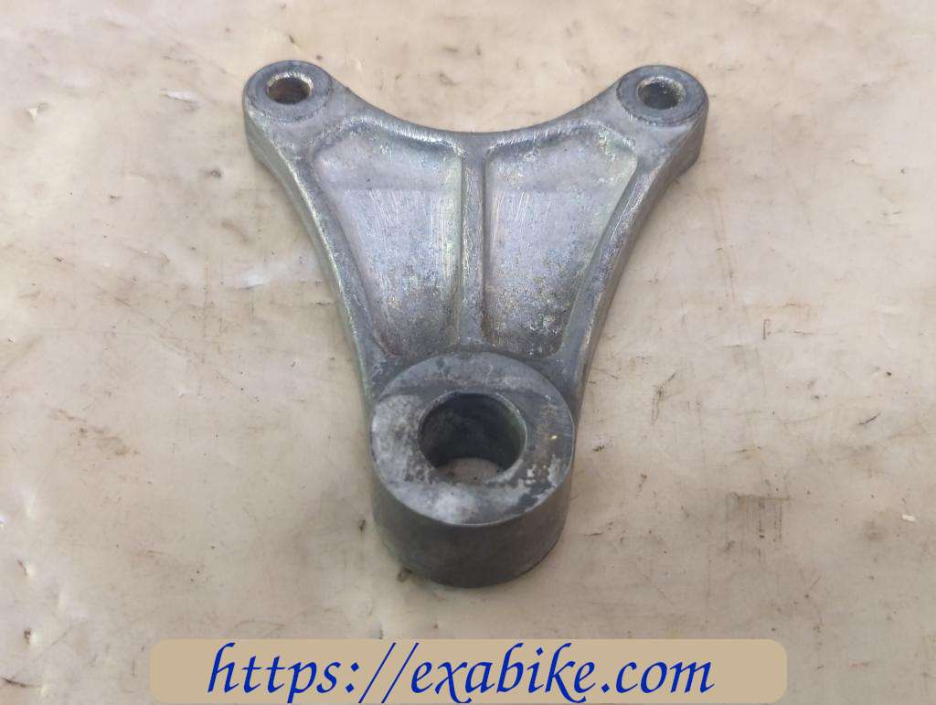 caliper bracket, rear Suzuki GSXF 600 - photo 1