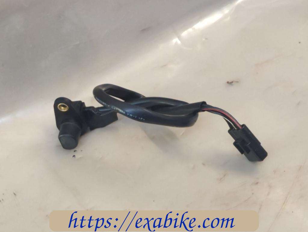 speed sensor Suzuki GSXF 600 - photo 1