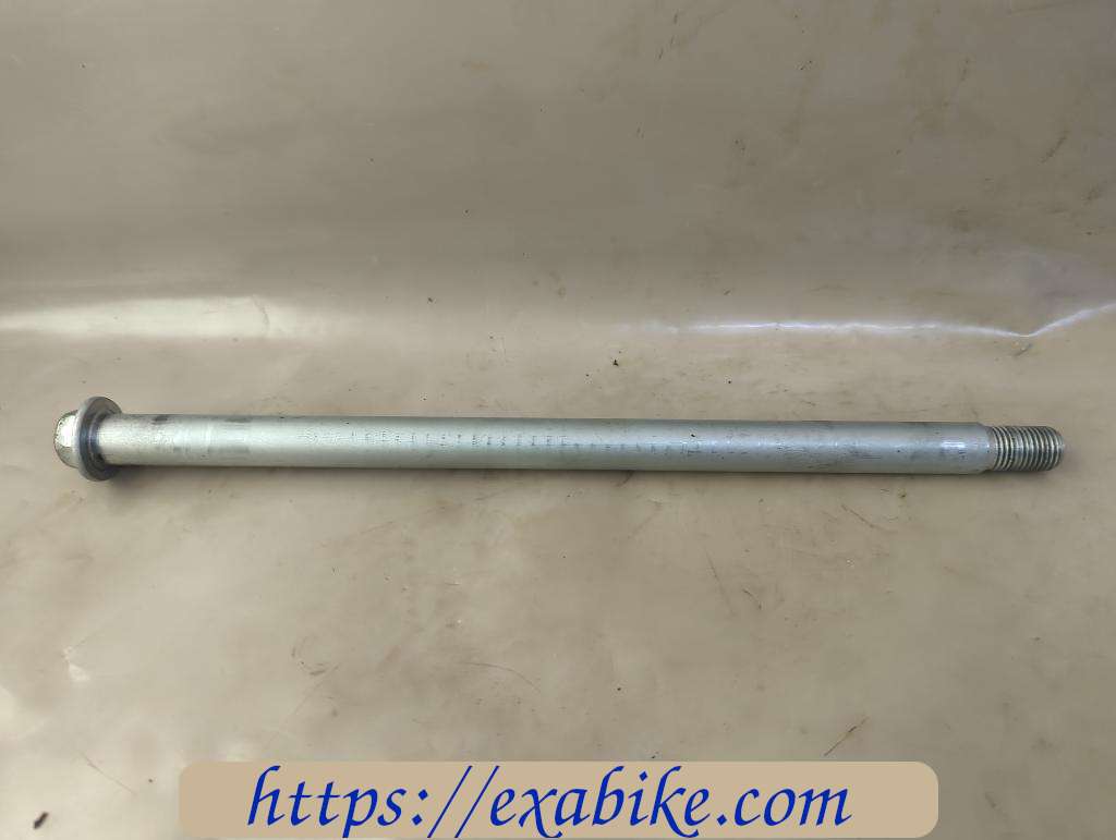 swingarm axle Suzuki GSXF 600 - photo 1