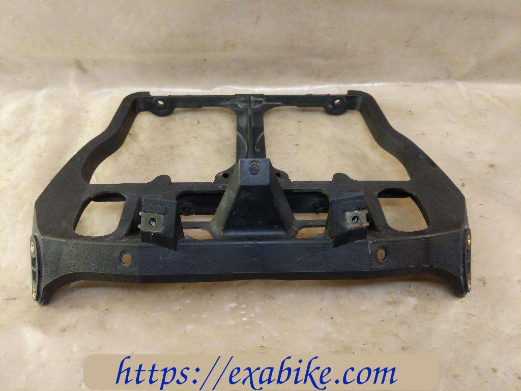 élément plastique Suzuki GSXF 600 - photo 2