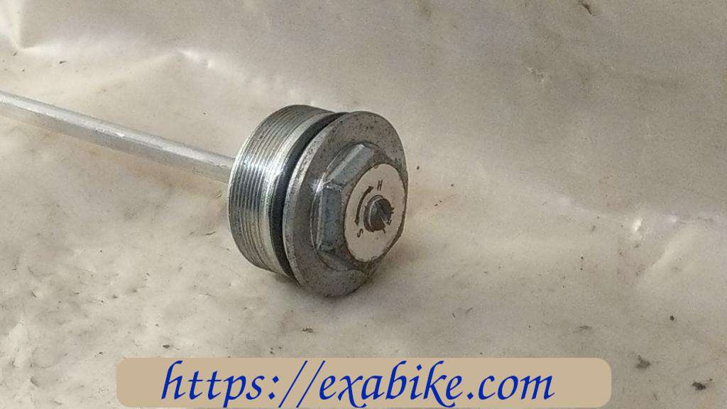 front fork tube cap Suzuki GSXF 600 - photo 2