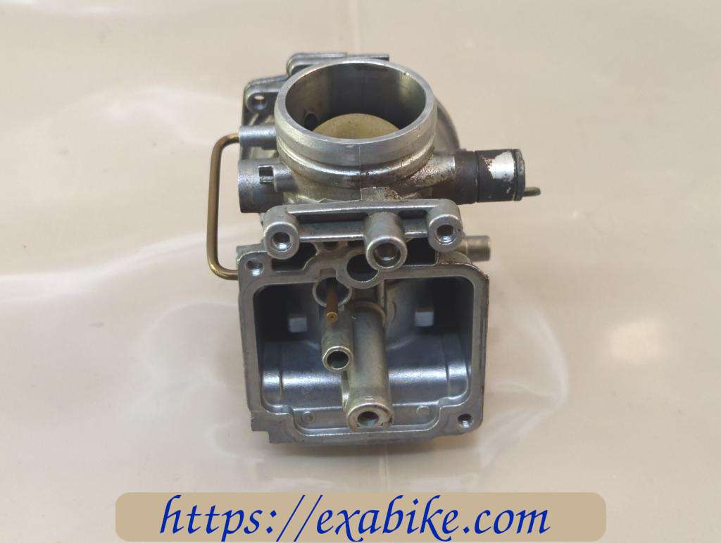 carburetor body, right Triumph Trophy 1200 - photo 2