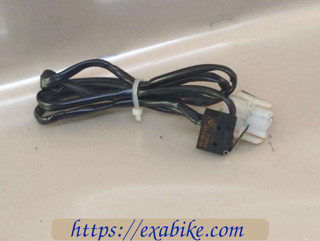 clutch switch BMW R1150RT - photo 1