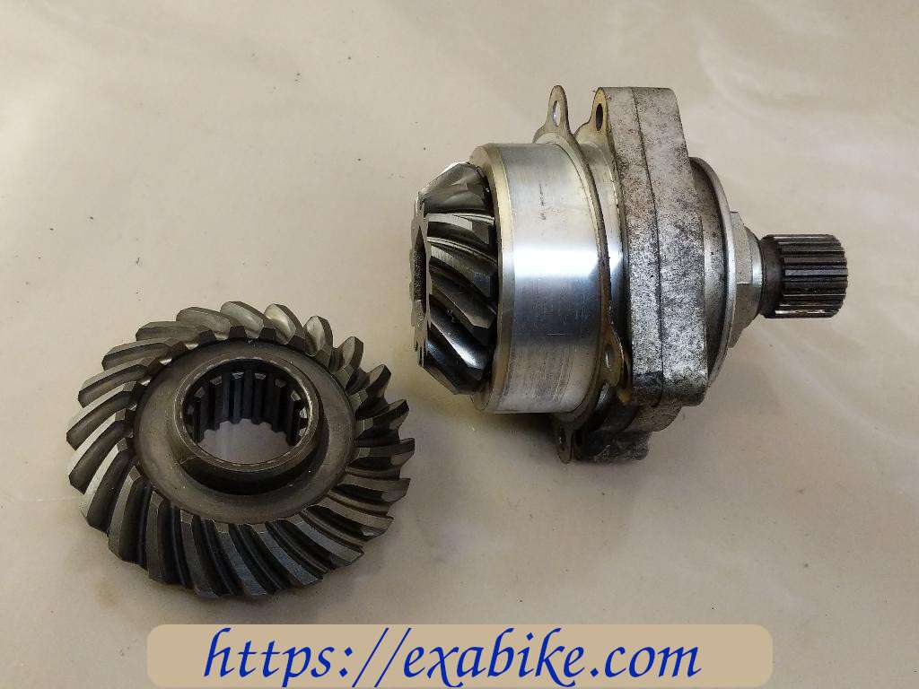 front gear case Kawasaki VN 750 - photo 1