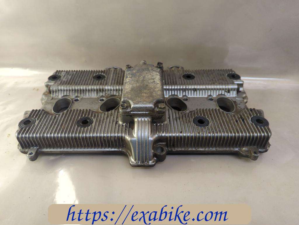 couvre culasse Suzuki GSXF 600 - photo 2