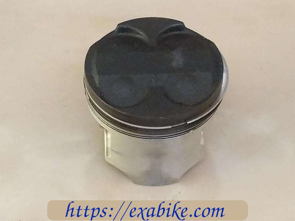 piston Suzuki GSXF 600 - photo 1