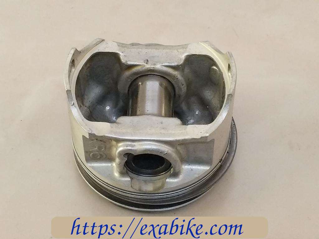 piston Suzuki GSXF 600 - photo 3