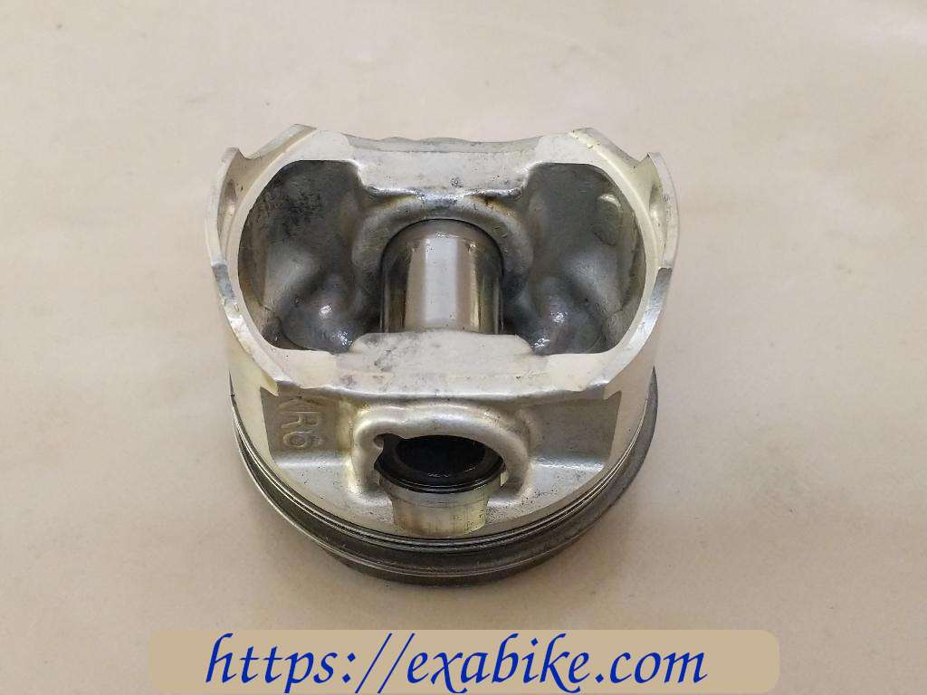 piston Suzuki GSXF 600 - photo 3