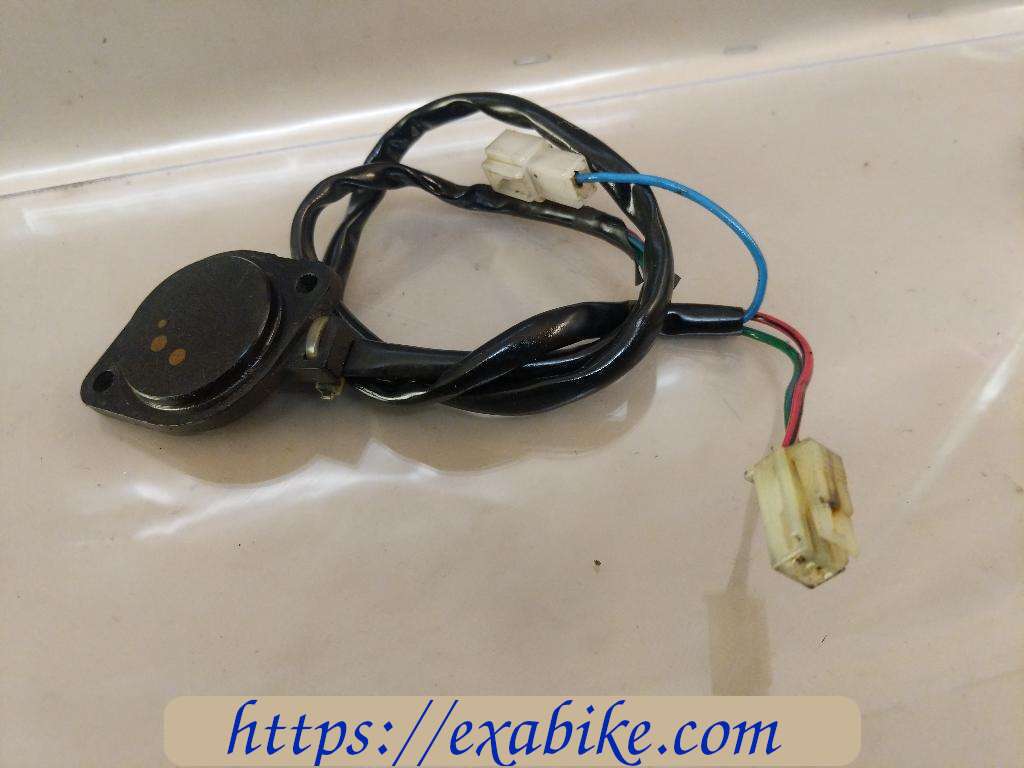 switch Suzuki GSXF 600 - photo 1
