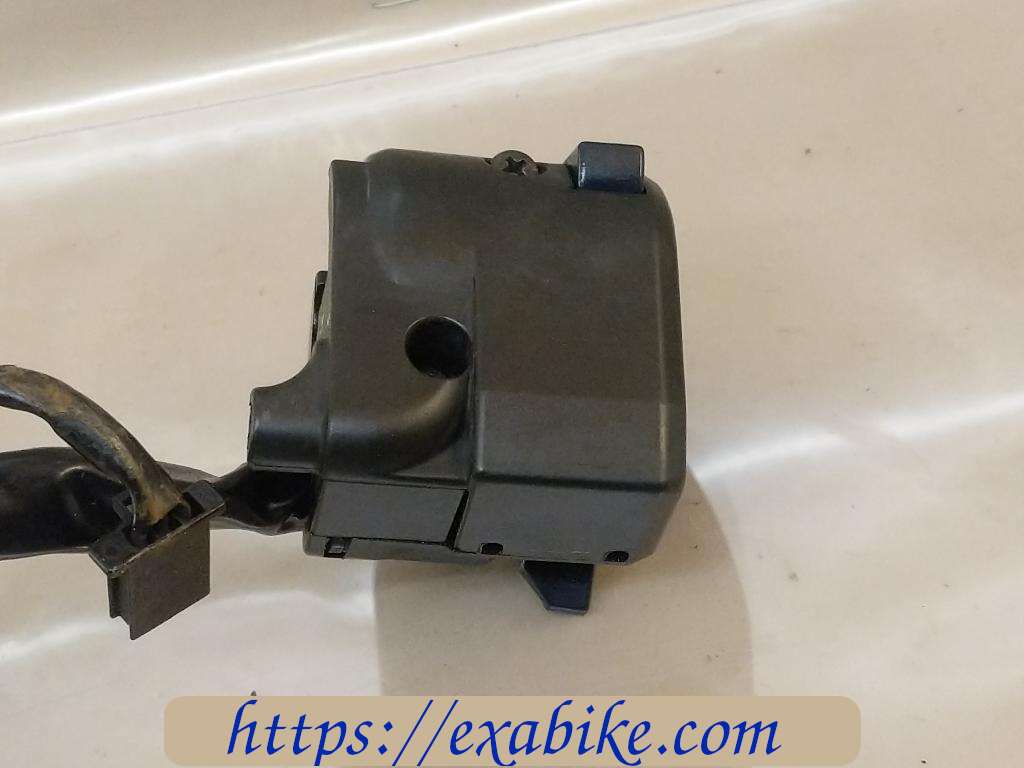 handle switch, left Kawasaki Zephyr 550 - photo 3