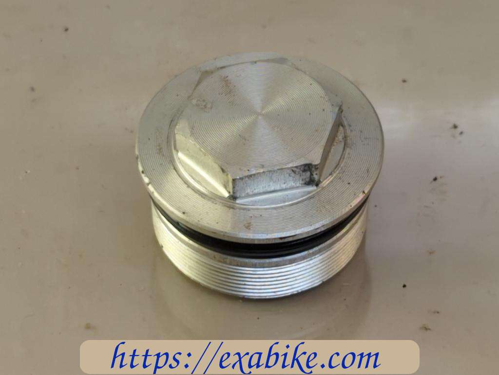 front fork tube cap Honda CBF 600 - photo 1