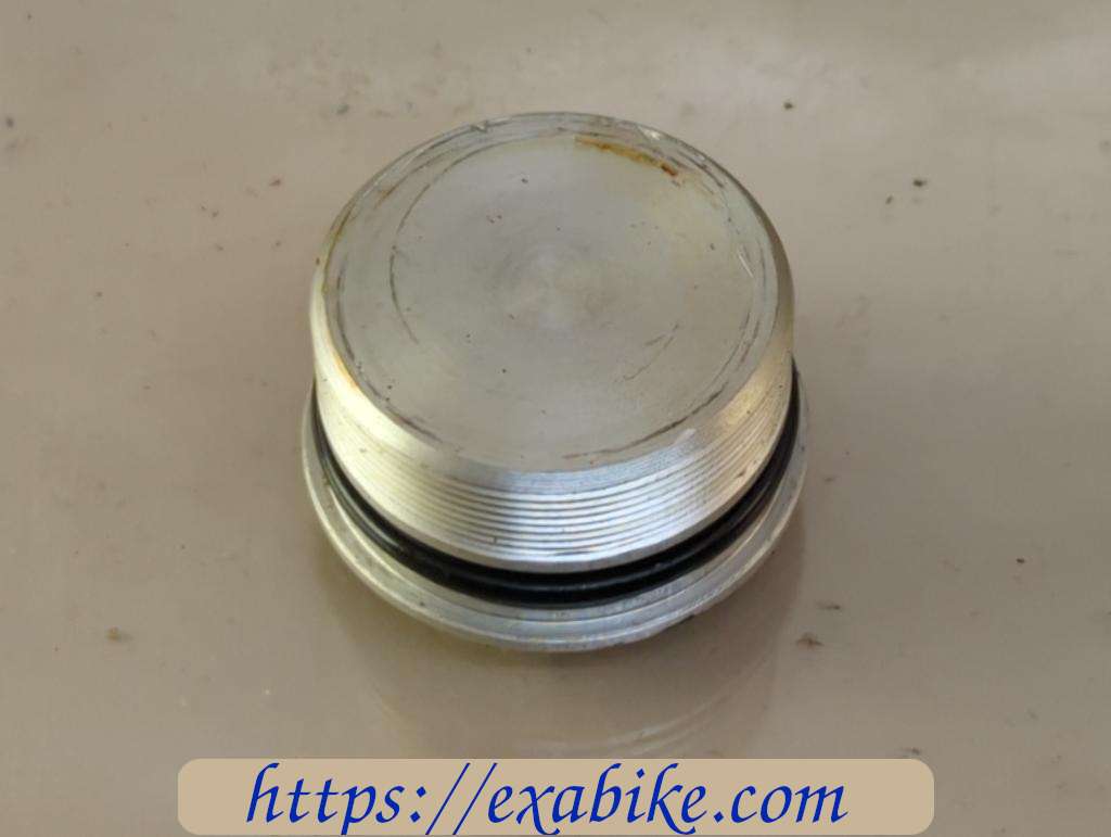 front fork tube cap Honda CBF 600 - photo 2
