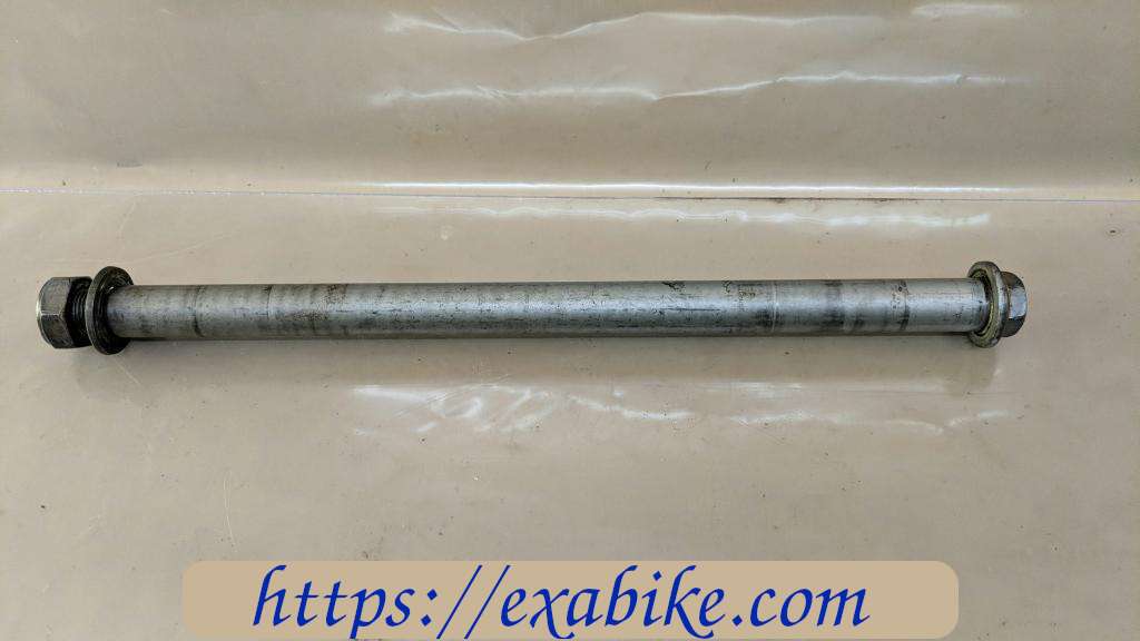 wheel axle, rear Honda CBF 600 - photo 1