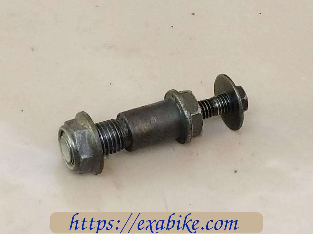 stand bolt Honda CBF 600 - photo 1