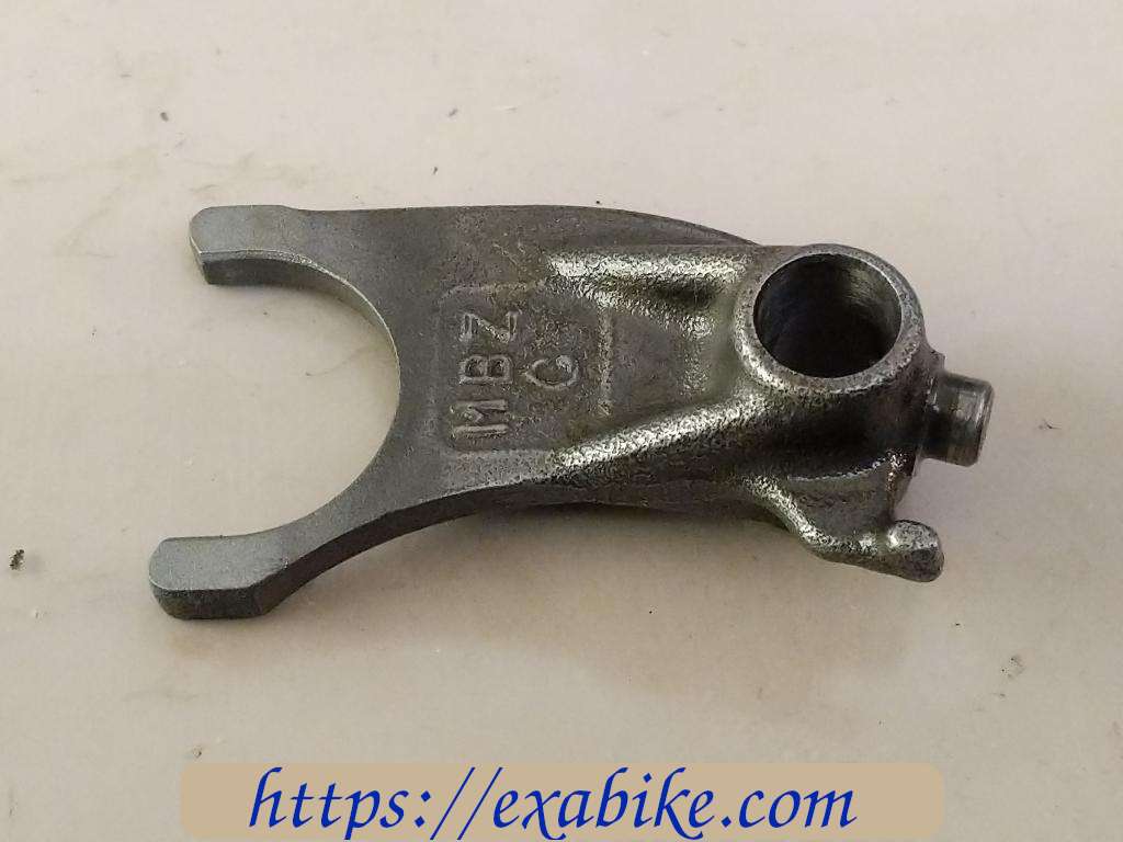 gearshift fork, center Honda CBF 600 - photo 1