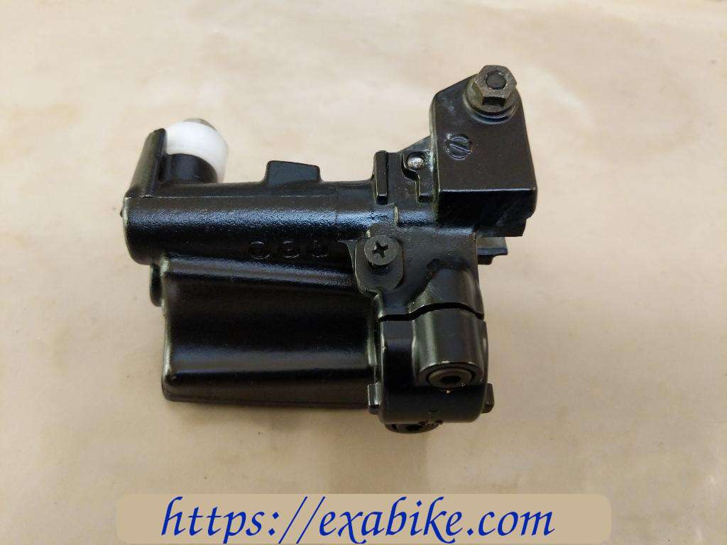 clutch master cylinder Kawasaki GPZ 1100 - photo 3