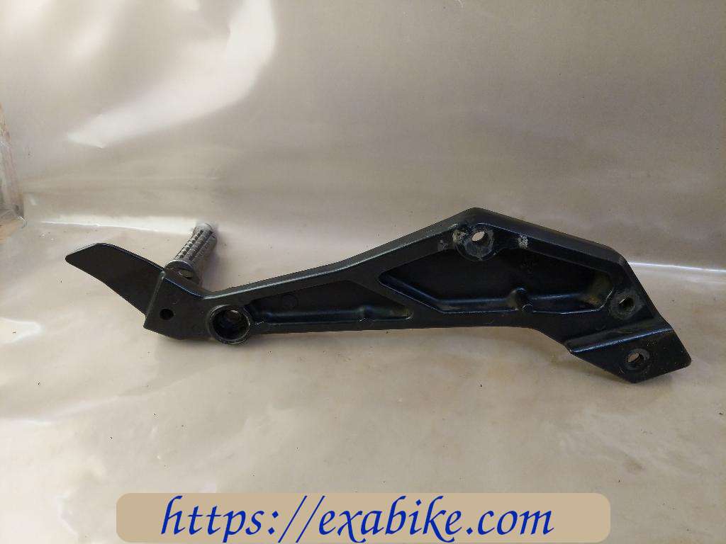 footrest plate, left Kawasaki GPZ 1100 - photo 2