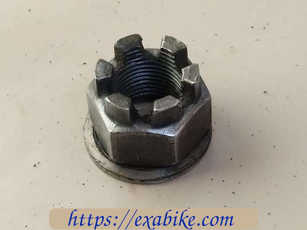 ecrou d'axe de roue arrière Kawasaki GPZ 1100 - photo 1