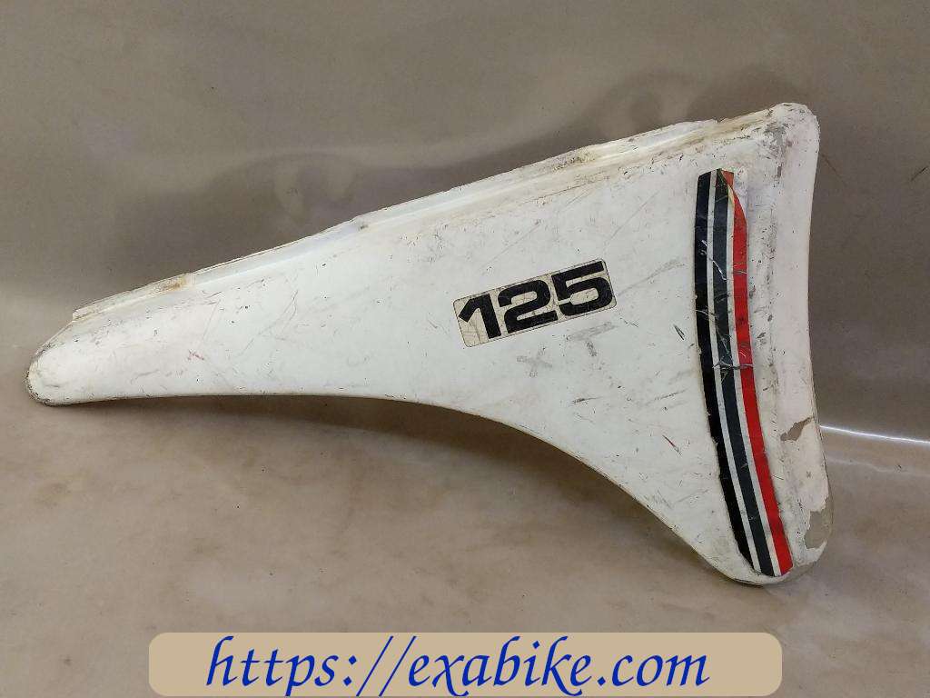 side cover, right Yamaha XT 125 - photo 1