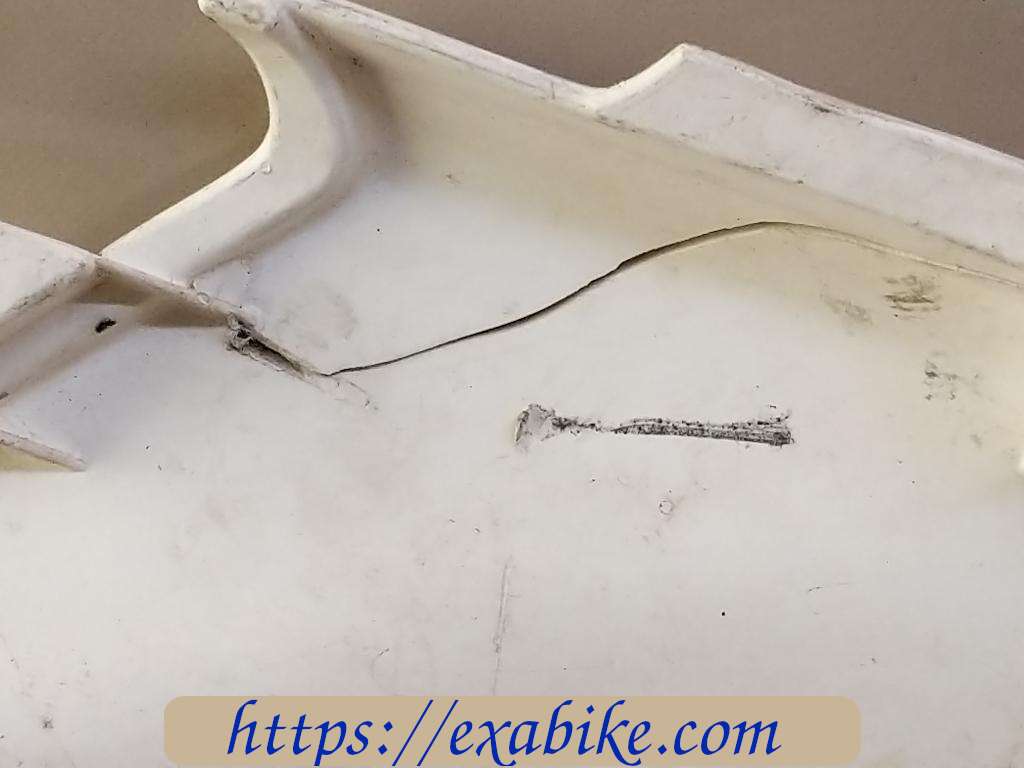 cache latéral droit Yamaha 50 DTR - photo 3