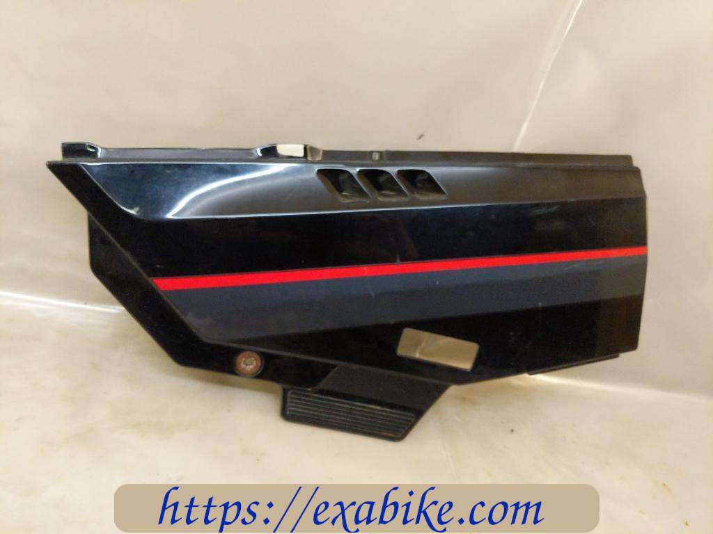 cache latéral gauche Kawasaki GPX 750 - photo 1