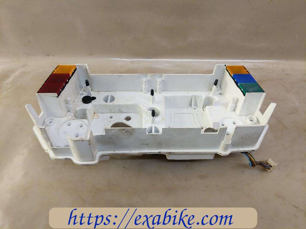 boitier des compteurs Kawasaki GPX 750 - photo 2