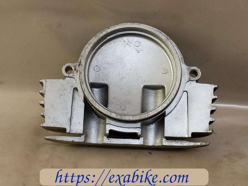 cylinder head cover Yamaha XV 125 Virago - photo 2