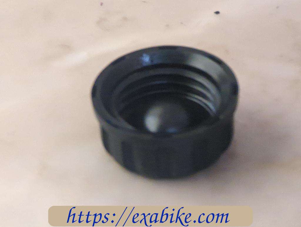 bouchon du vase à expansion Kawasaki GPX 750 - photo 2