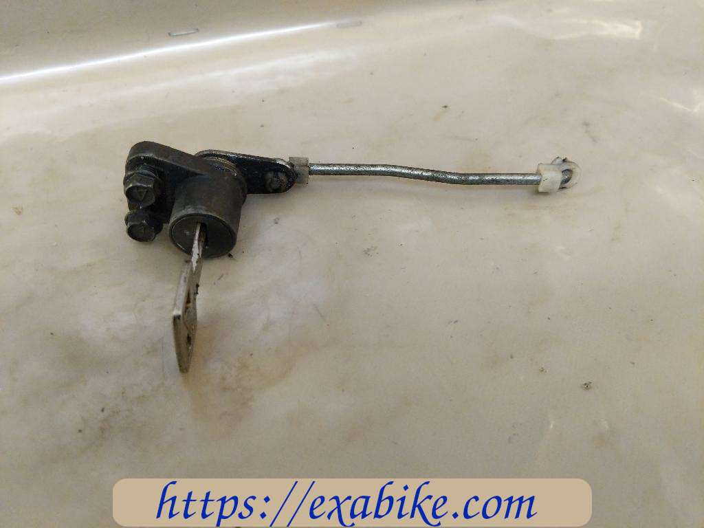 lock Kawasaki GPX 750 - photo 1