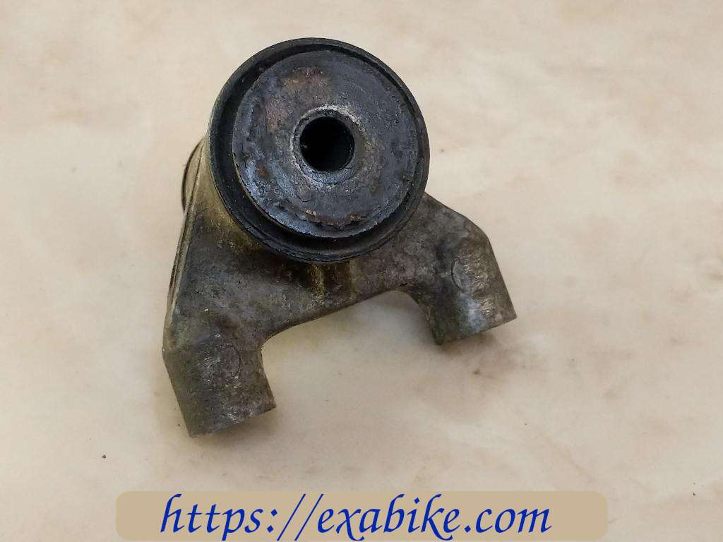 engine fixation Kawasaki GPX 750 - photo 1