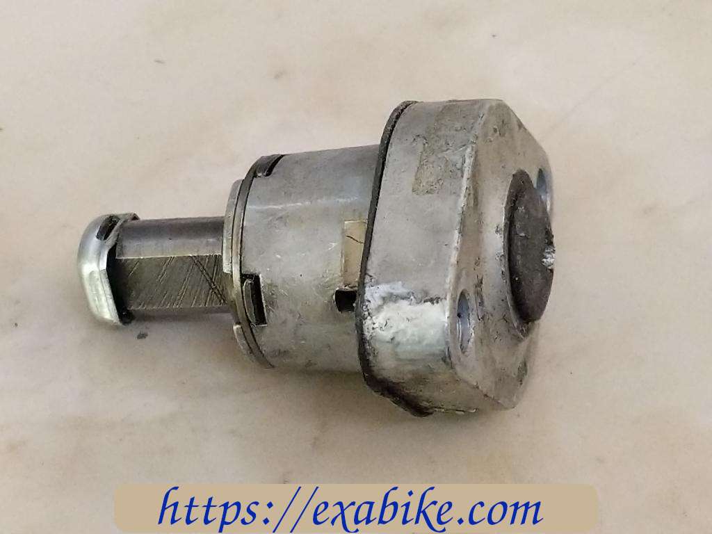 cam chain tensioner Sym GTS 125 - photo 1