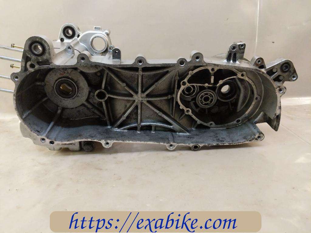 crankcases Sym GTS 125 - photo 2