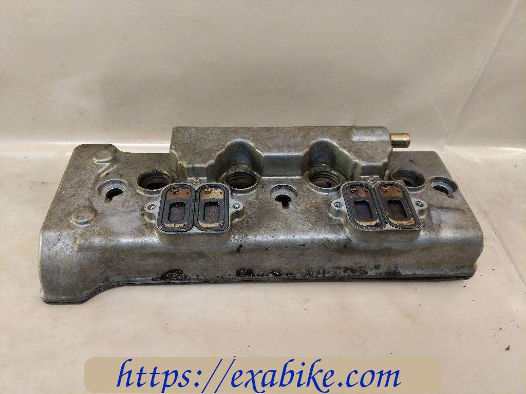 cylinder head cover Honda CBR 600 - photo 2