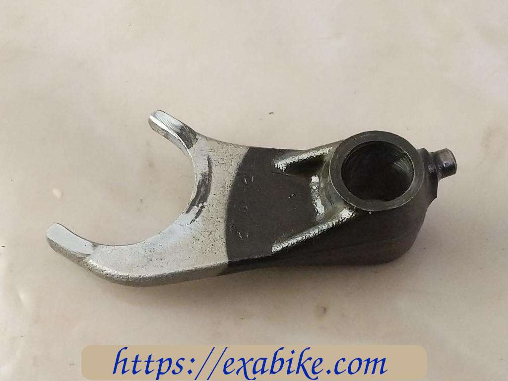 gearshift fork, center Suzuki GSXF 750 - photo 2