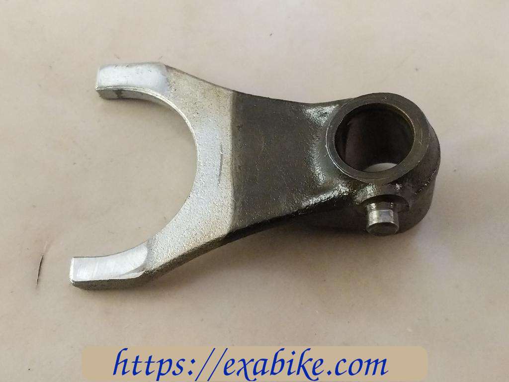 gearshift fork, left Suzuki GSXF 750 - photo 2