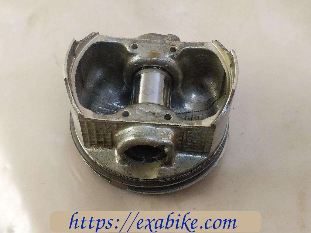piston Suzuki GSXF 750 - photo 3