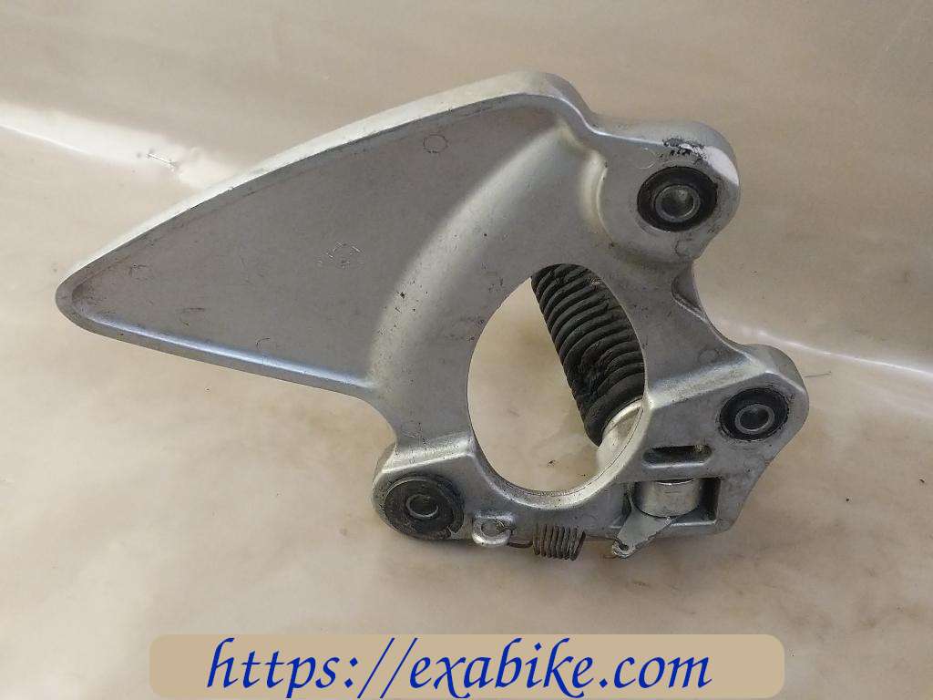 footrest plate, front left Suzuki GSXF 750 - photo 2