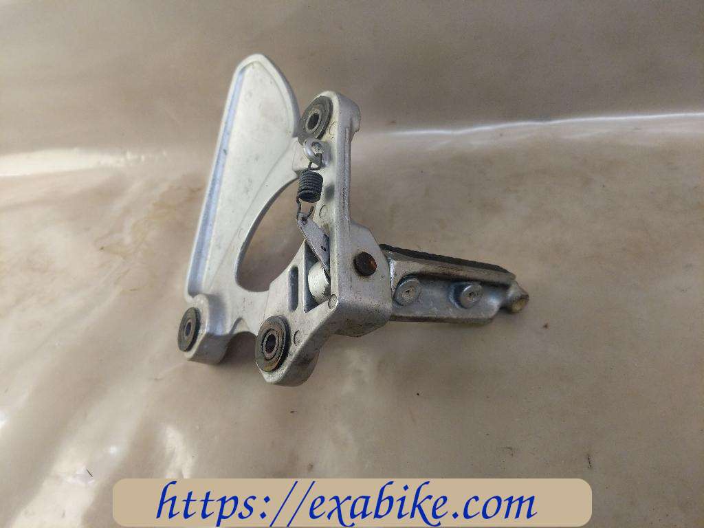 footrest plate, front left Suzuki GSXF 750 - photo 3